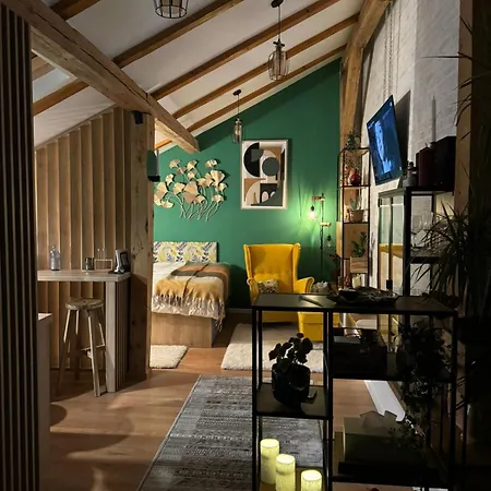 Rezistenta Apartment *